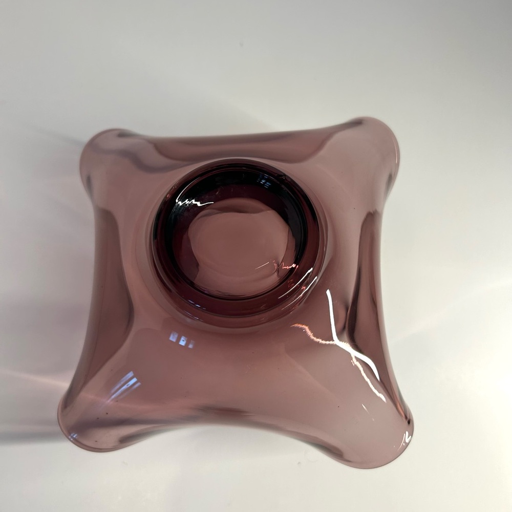 Vintage Viking Glass Amethyst Handkerchief Bowl - Picture 3 of 5